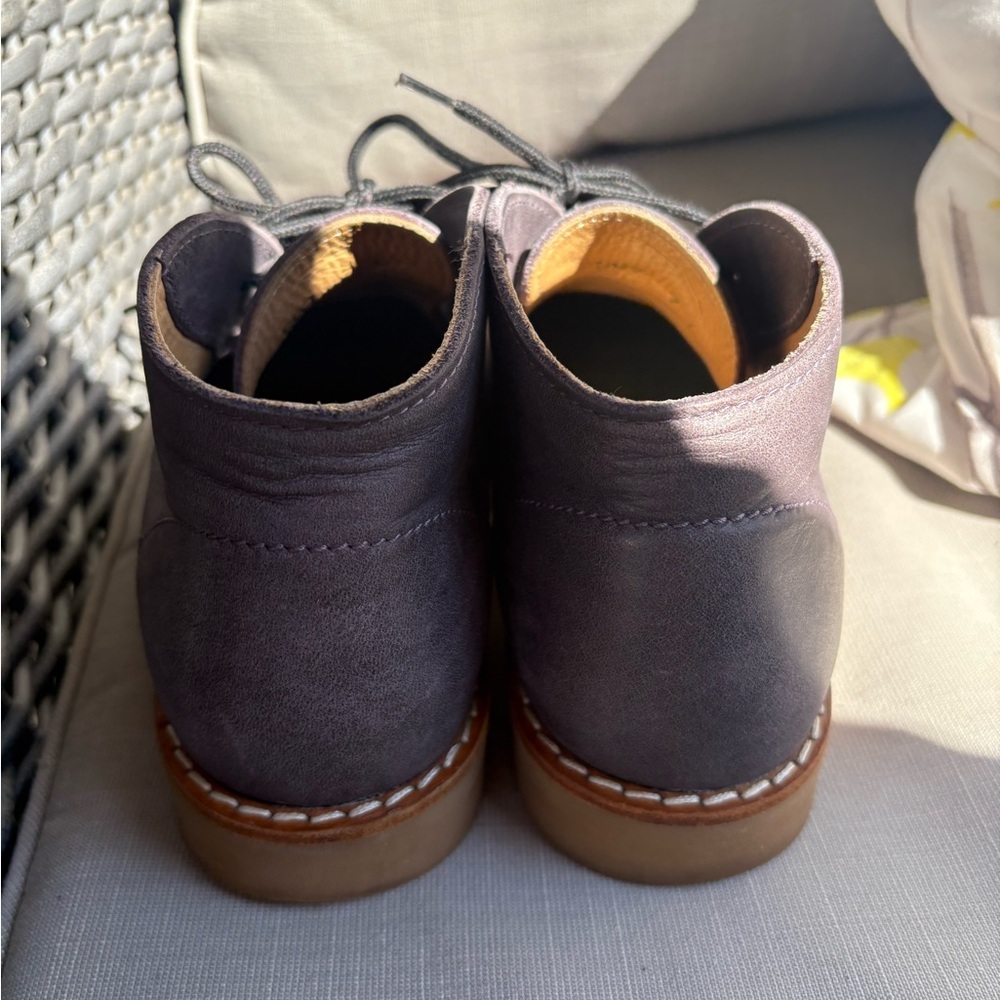 ROOTS Women’s Dewberry chukka boot leather inside and outside with gum soles - Picture 5 of 6